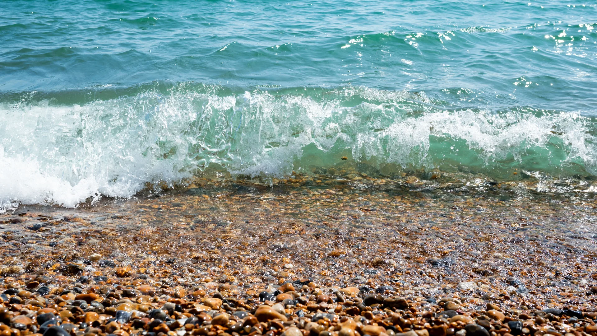 Waves reaching a pebble beach — Bromley Photography, Chislehurst